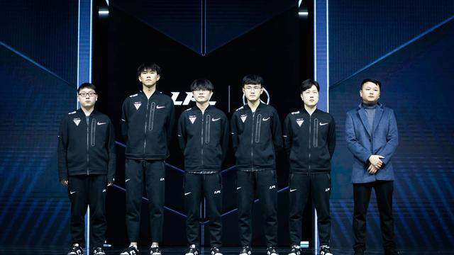 上了火箭的 上了火箭的