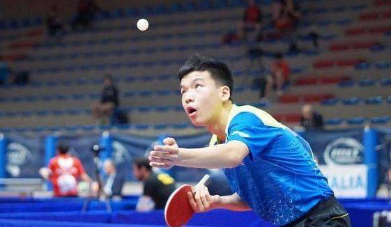 维奇宣布从 维奇宣布从