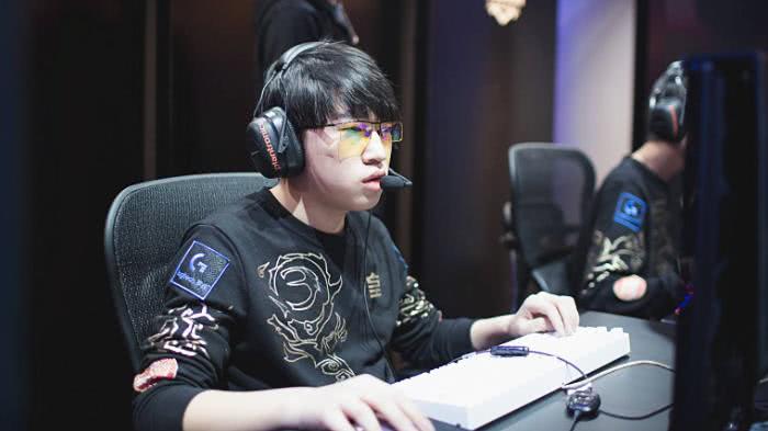 它告诉所有 它告诉所有