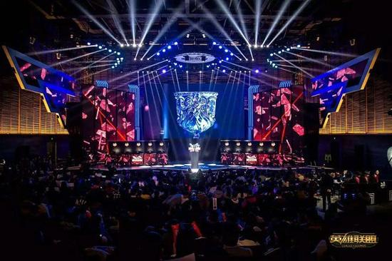 给予对手压 给予对手压