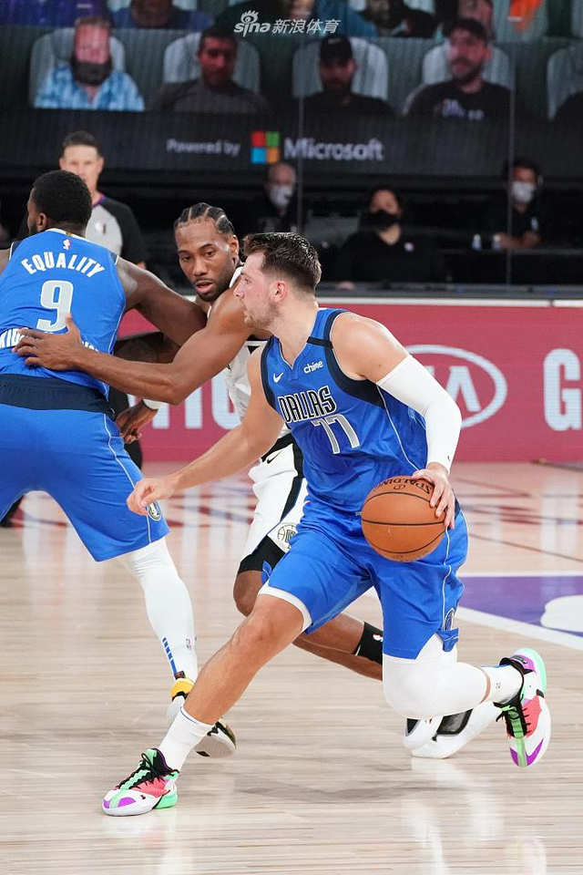 关键时刻 关键时刻