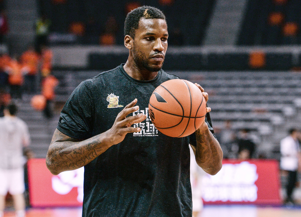 风格贴近现 风格贴近现