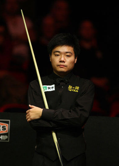 把压牌权交 把压牌权交